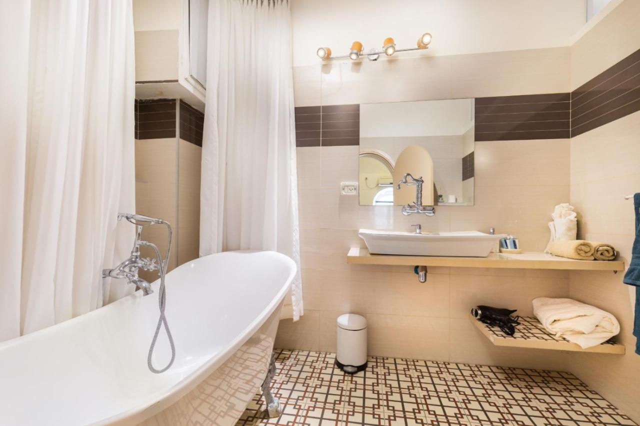 Вилла Private House 5 Bdr In Mamilla Up To 12 People ! Иерусалим Экстерьер фото